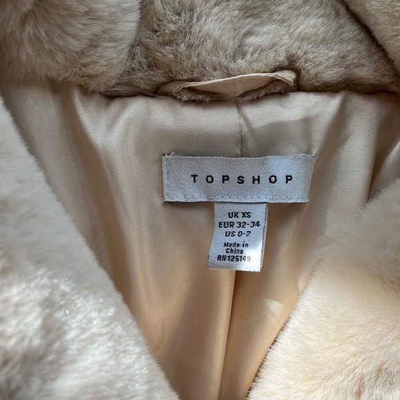 ✨ HOST PICK ✨ NWOT topshop fuzzy peacoat - Picture 6 of 11